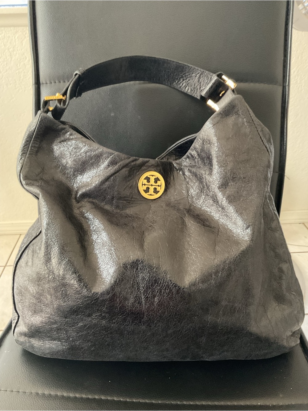 Tory Burch Black Leather Shoulder Bag with Gold Logo